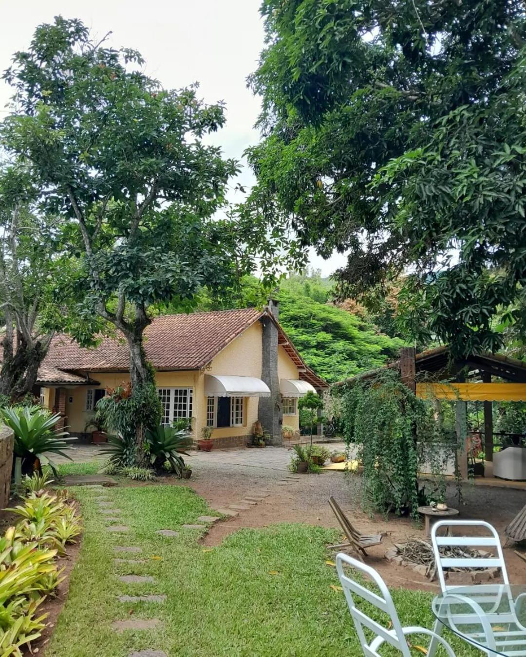 Pousada Casa Do Ipe Amarelo 미겔 페레이라 외부 사진