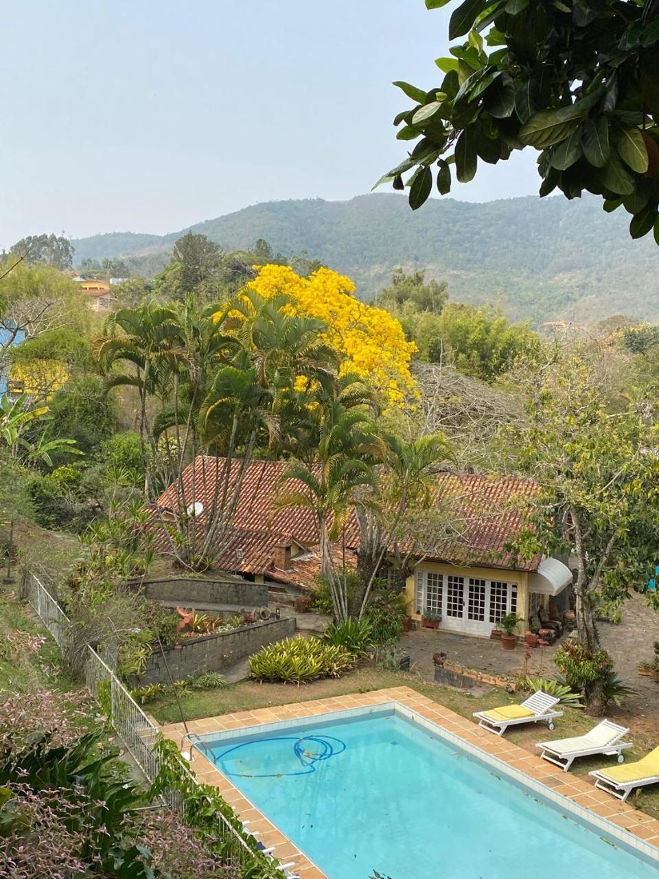 Pousada Casa Do Ipe Amarelo 미겔 페레이라 외부 사진